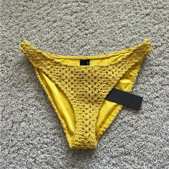 Yellow crochet Triangl bikini💛 - Picture 5 of 6